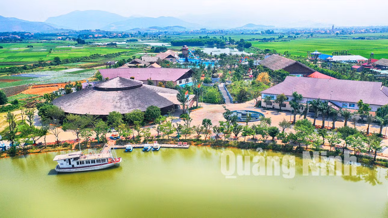 Điểm dừng nghỉ Quảng Ninh GATE nhìn từ trên cao (5-2019). Ảnh: Hùng Sơn