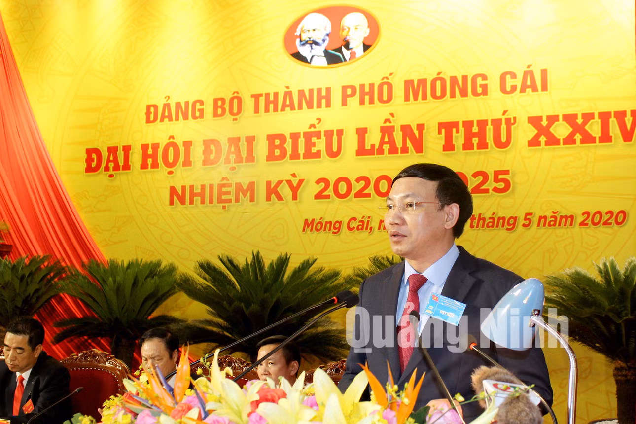 Đồng chí Nguyễn Xuân Ký, Bí thư Tỉnh ủy, Chủ tịch HĐND tỉnh, phát biểu chỉ đạo tại đại hội (5-2020). Ảnh: Thu Chung