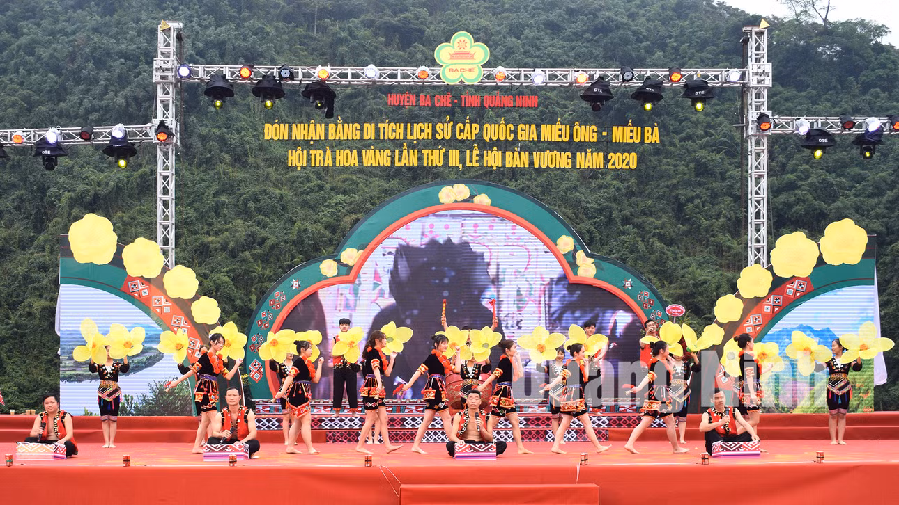 Hội Trà hoa vàng lần thứ III (12-2020). Ảnh: Công Thành