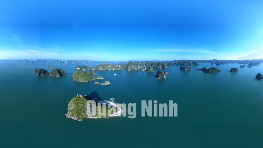 Đảo TiTop. Ảnh: Khánh Giang