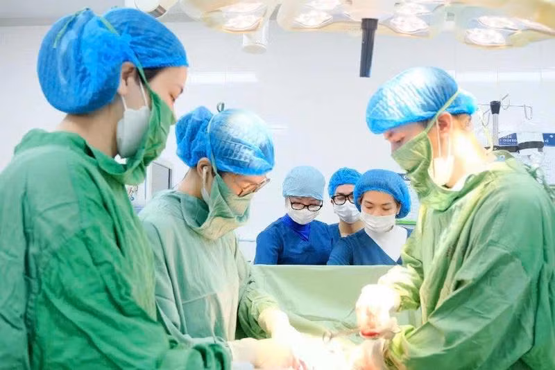 Em bé chào đời an toàn.
