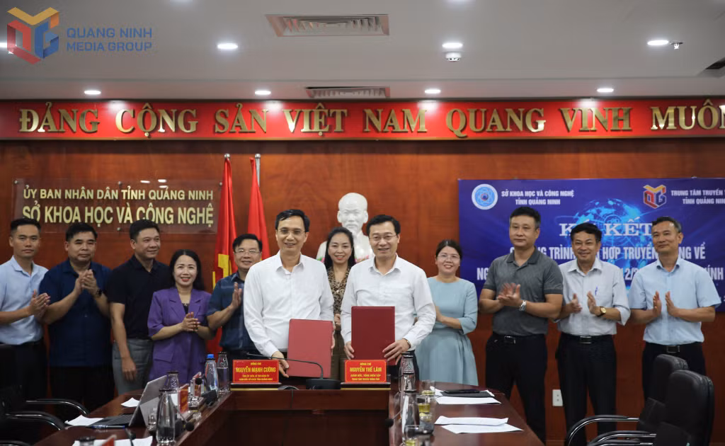 Trung tâm Truyền thông tỉnh Quảng Ninh và Sở Khoa học và Công nghệ (KH&CN) ký kết chương trình phối hợp công tác truyền thông triển khai thực hiện Nghị quyết số 57-NQ/TW.
