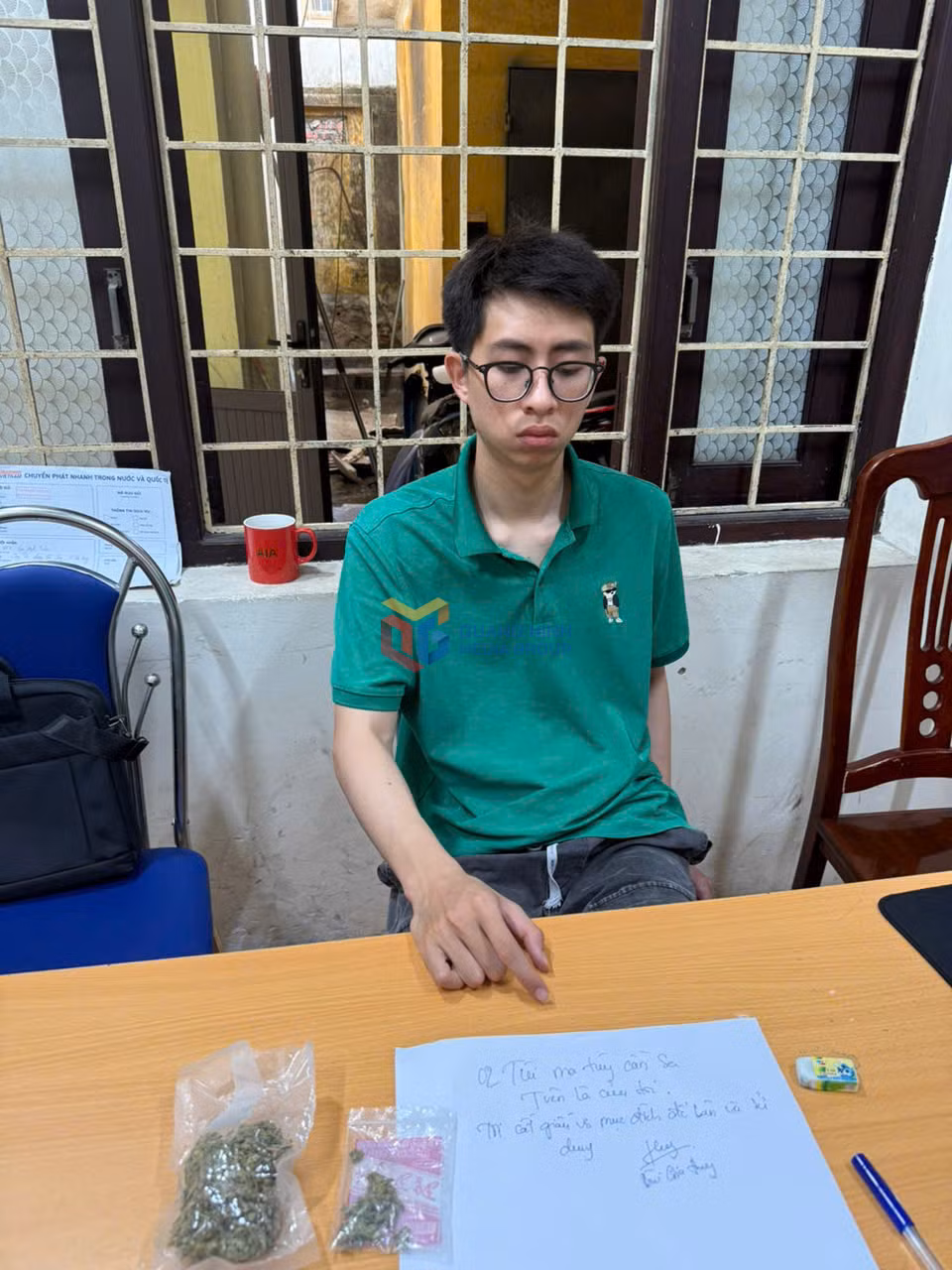 Đối tượng Bùi Gia Huy và tang vật thu giữ