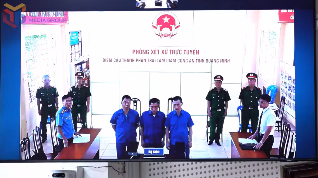 Các bị cáo tại điểm cầu Trại tạm giam Công an tỉnh Quảng Ninh.