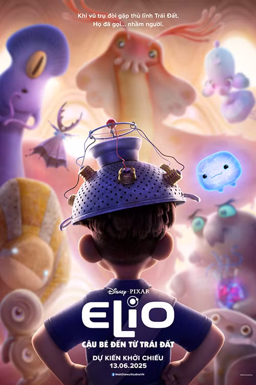 Poster phim Elio: Cậu bé đến từ trái đất.