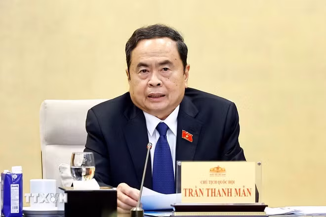Chủ tịch Quốc hội, Chủ tịch Ủy ban dự thảo sửa đổi Hiến pháp Trần Thanh Mẫn phát biểu tại Phiên họp thứ nhất của Ủy ban dự thảo sửa đổi Hiến pháp. (Ảnh: Doãn Tấn/TTXVN)