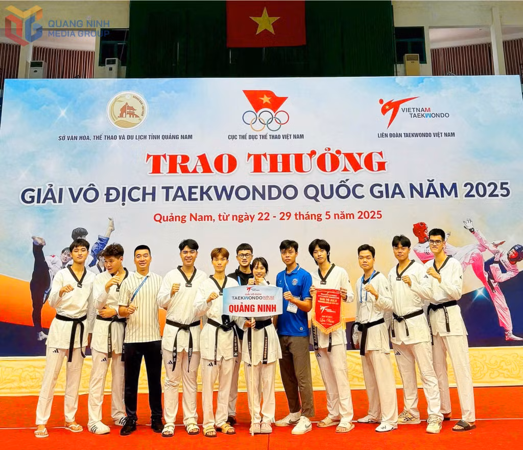 Tổng kết trao giải, đoàn VĐV Taekwondo Quảng Ninh thi đấu khá thành công với 1 HCV, 1 HCB tại giải.