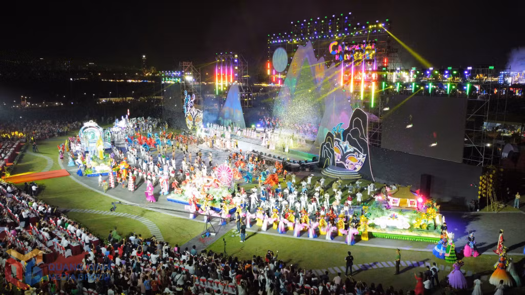 Carnaval Hạ Long đã trở thành một sản phẩm du lịch độc đáo của Quảng Ninh.