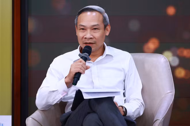 Đại biểu Phan Đức Hiếu nhấn mạnh Nghị quyết tập trung vào những giải pháp cụ thể là hoàn thiện hệ thống pháp luật với việc xóa bỏ các rào cản về thể chế, tạo môi trường kinh doanh bình đẳng, minh bạch và cạnh tranh. (Ảnh: Vietnam+)