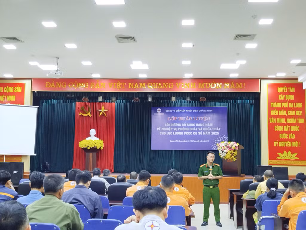 Quang cảnh lớp học.