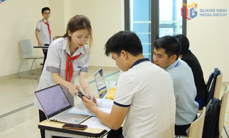 Tỉnh Đoàn, Sở GD&amp;ĐT, Trường Đại học Hạ Long phối hợp tổ chức hội thi Tin học trẻ tỉnh Quảng Ninh lần thứ 26 (tháng 4/2025). Ảnh: Nguyễn Dung
