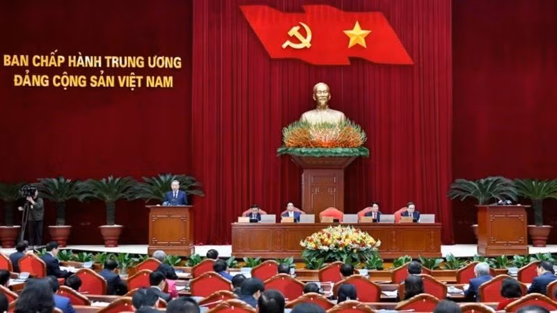 Tại Hội nghị Ban Chấp hành Trung ương Đảng khóa XIII, Trung ương đã thống nhất chỉ đạo quyết liệt, khẩn trương tiếp tục đổi mới, sắp xếp tổ chức bộ máy của hệ thống chính trị tinh gọn, hoạt động hiệu lực, hiệu quả. (Ảnh: ĐĂNG KHOA)