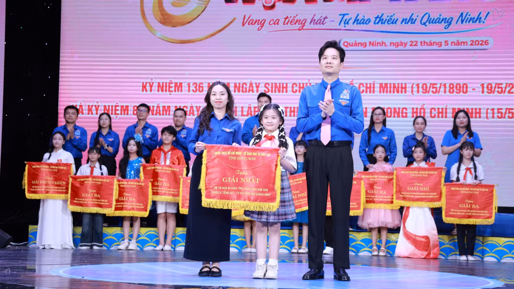 Đội thi phường Hồng Gai xuất sắc giành giải Nhất toàn đoàn.