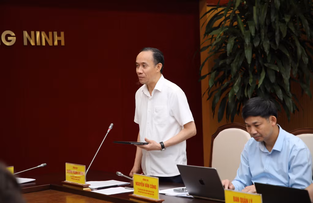 Đồng chí Dương Mạnh Cường, Ủy viên BTV Tỉnh ủy, Chánh Văn phòng Tỉnh ủy, phát biểu tại buổi làm việc.