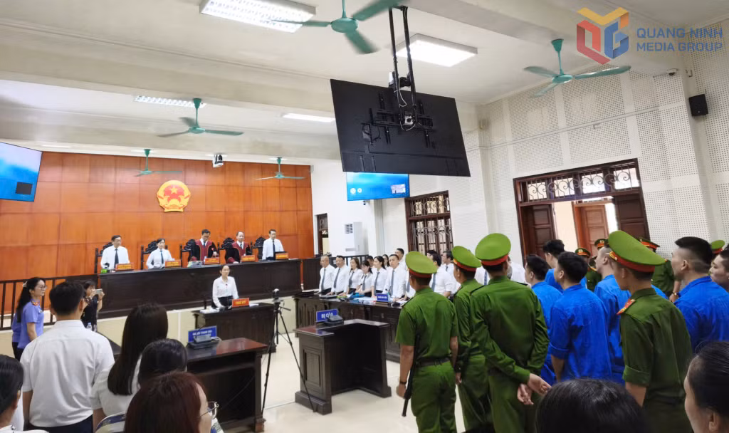 Khai mạc phiên tòa hình sự sơ thẩm xét xử bị cáo Bùi Đình Khánh cùng các đồng phạm.