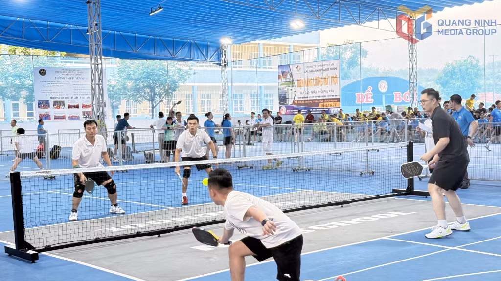 Các vận động viên tham gia môn thi 