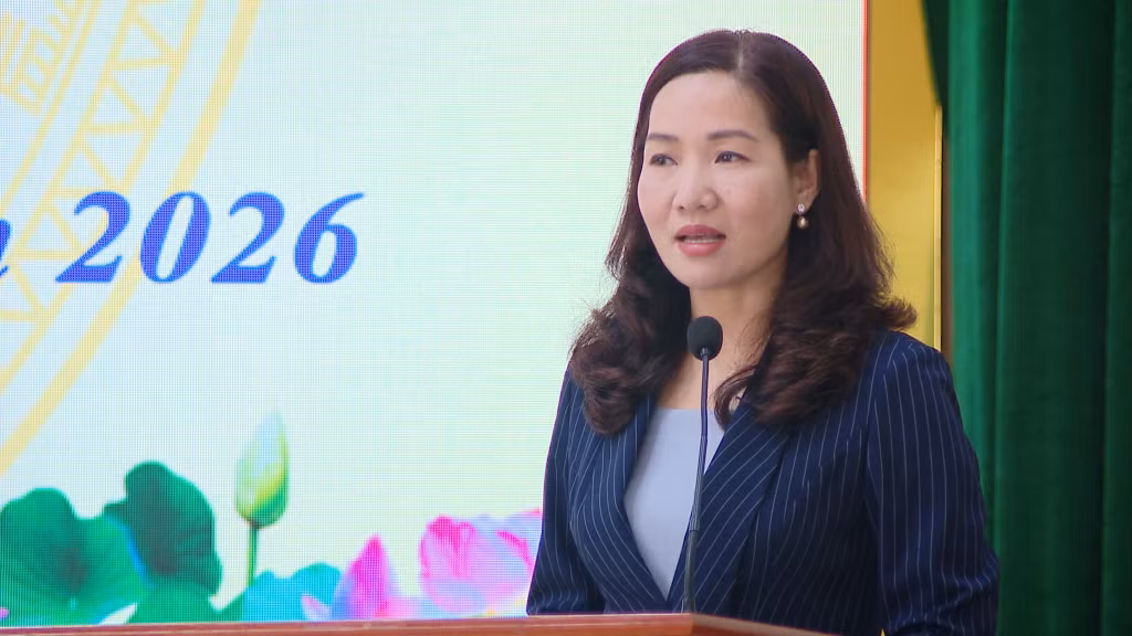 Đồng chí Nguyễn Thị Hạnh, Phó Chủ tịch UBND tỉnh, Trưởng Ban Chỉ đạo 515 tỉnh, phát biểu chỉ đạo tại hội nghị.
