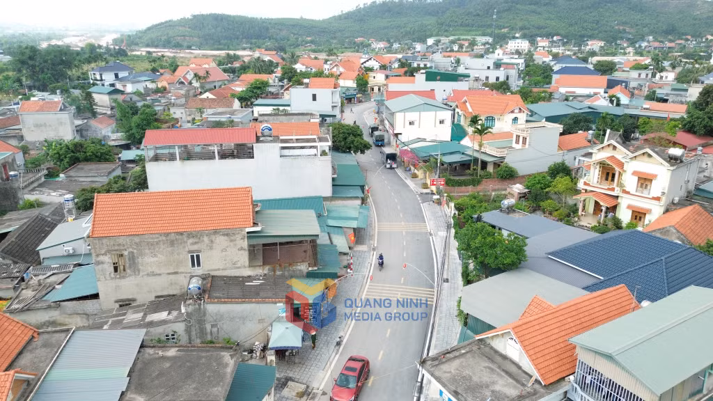 Các công trình hạ tầng giao thông sau khi hoàn thành đã góp phần làm thay đổi diện mạo của phường Đông Triều.