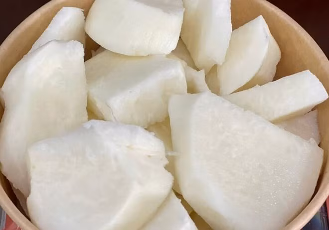 Để củ đậu hỗ trợ giảm cân hiệu quả cần biết cách sử dụng đúng. Ảnh: Kiều Vũ