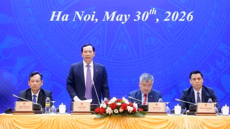 Thứ trưởng Công an Lê Văn Tuyến trả lời các câu hỏi của phóng viên.