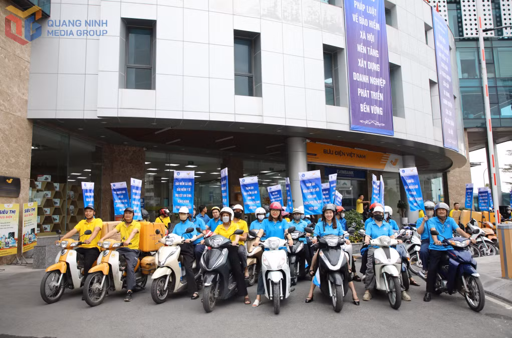 Các ngành Nội vụ, BHXH và Bưu điện tỉnh ra quân hưởng ứng Tháng vận động triển khai BHXH toàn dân 2026.