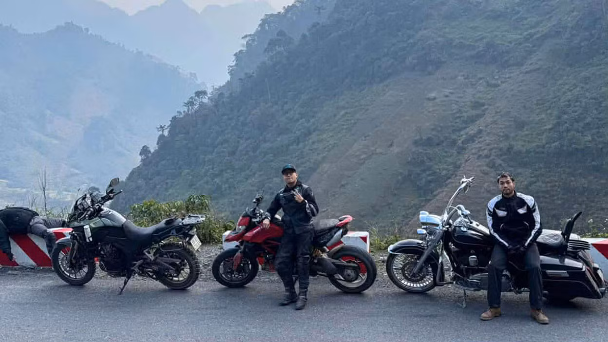 Nhiều bạn trẻ đam mê đi “phượt" muốn xuyên Việt và khám phá những cung đường của đất nước. Ảnh: Trương Dương