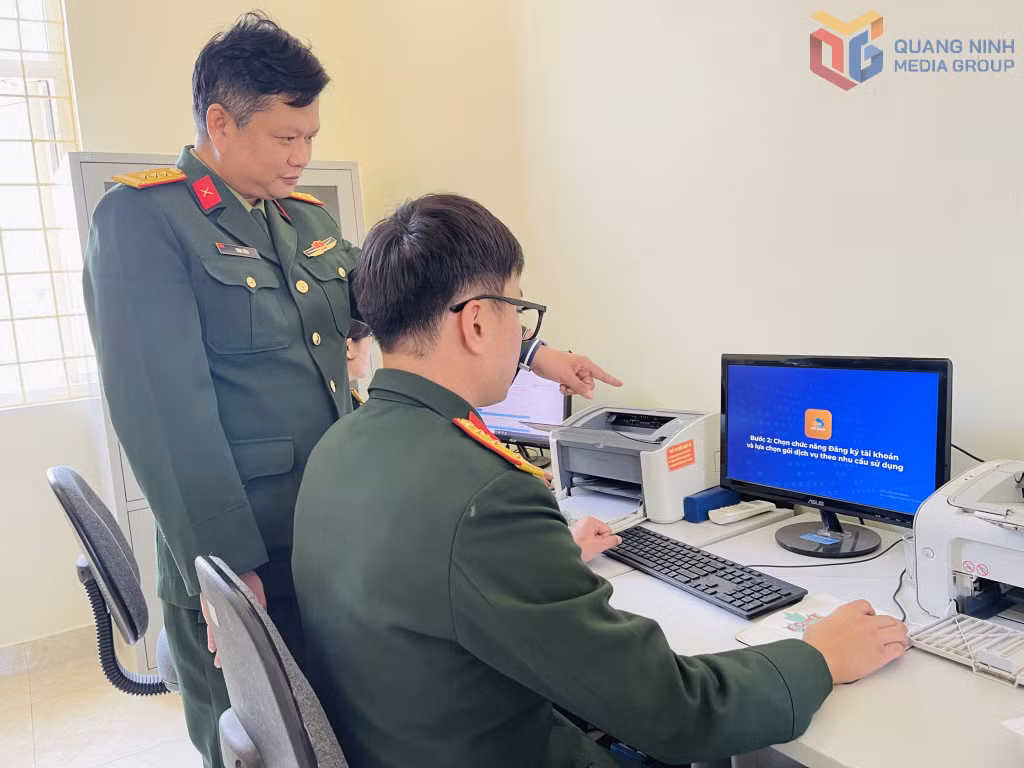 Trung đoàn 244 đẩy mạnh chuyển đổi số trong thực hiện nhiệm vụ.