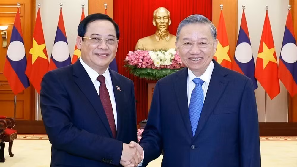 Tổng Bí thư, Chủ tịch nước Tô Lâm tiếp Thủ tướng Lào Sonexay Siphandone. (Ảnh: TTXVN)