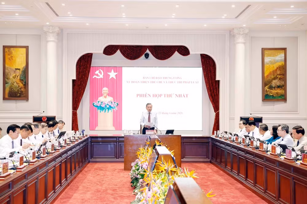 Tổng Bí thư, Chủ tịch nước Tô Lâm chủ trì Phiên họp thứ nhất của Ban Chỉ đạo Trung ương về hoàn thiện thể chế và thực thi pháp luật. Ảnh: TTXVN