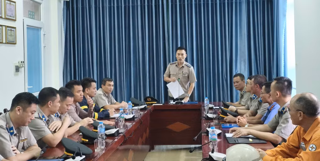 Phòng Thi hành án dân sự khu vực 3 họp với các đơn vị chuẩn bị cho công tác cưỡng chế thi hành bản án dân sự.