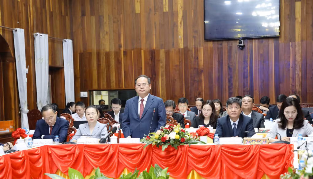Đồng chí Quản Minh Cường, Ủy viên Trung ương Đảng, Bí thư Tỉnh ủy, Trưởng Đoàn ĐBQH tỉnh Quảng Ninh, phát biểu tại hội nghị.