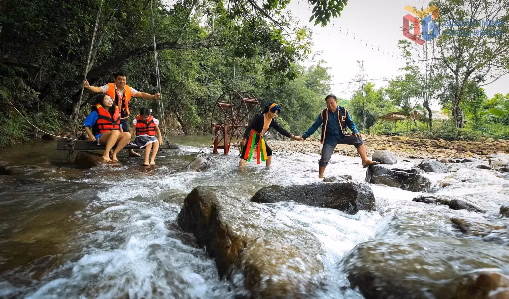 Đến với xã vùng cao Kỳ Thượng du khách sẽ được hòa mình vào thiên nhiên và trải nghiệm văn hóa đồng bào các dân tộc.