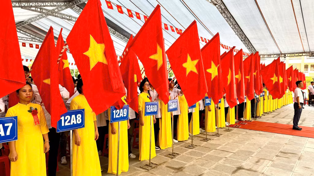 THPT Trần Phú móng Cái