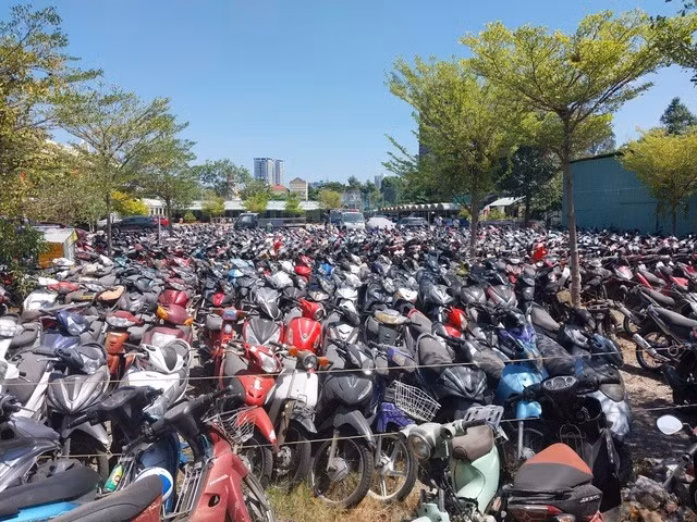 Khu vực tạm giữ phương tiện vi phạm hành chính của Công an TP. Vũng Tàu.