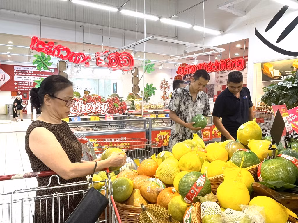 Siêu thị Go! Hạ Long luôn đảm bảo nguồn hàng phục vụ nhân dân mua sắm.