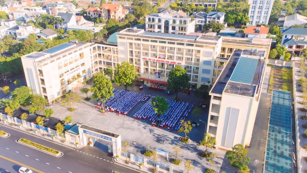 Trường THCS Chu Văn An là điểm sáng của ngành GD&amp;ĐT TP Cẩm Phả về giáo dục mũi nhọn.