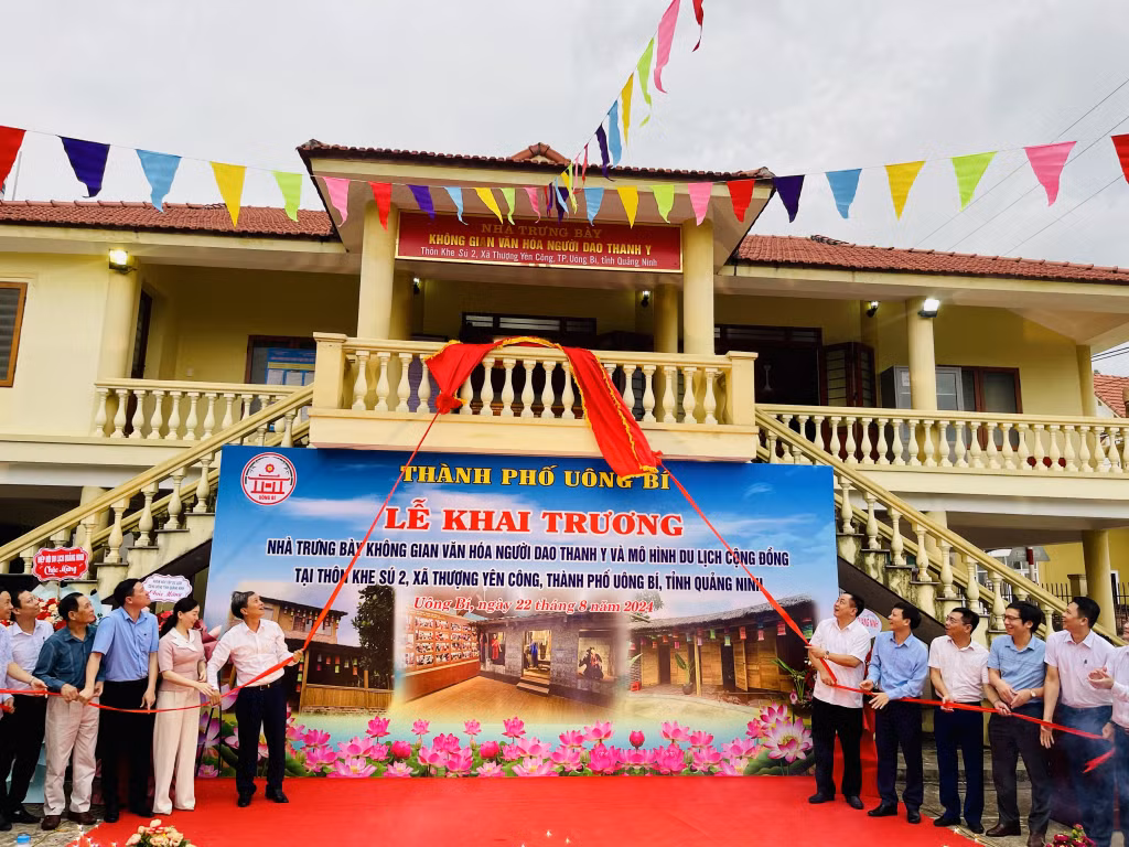 TP Uông Bí khai trương Nhà trưng bày không gian văn hoá người Dao Thanh Y. Ảnh: Hoàng Nga