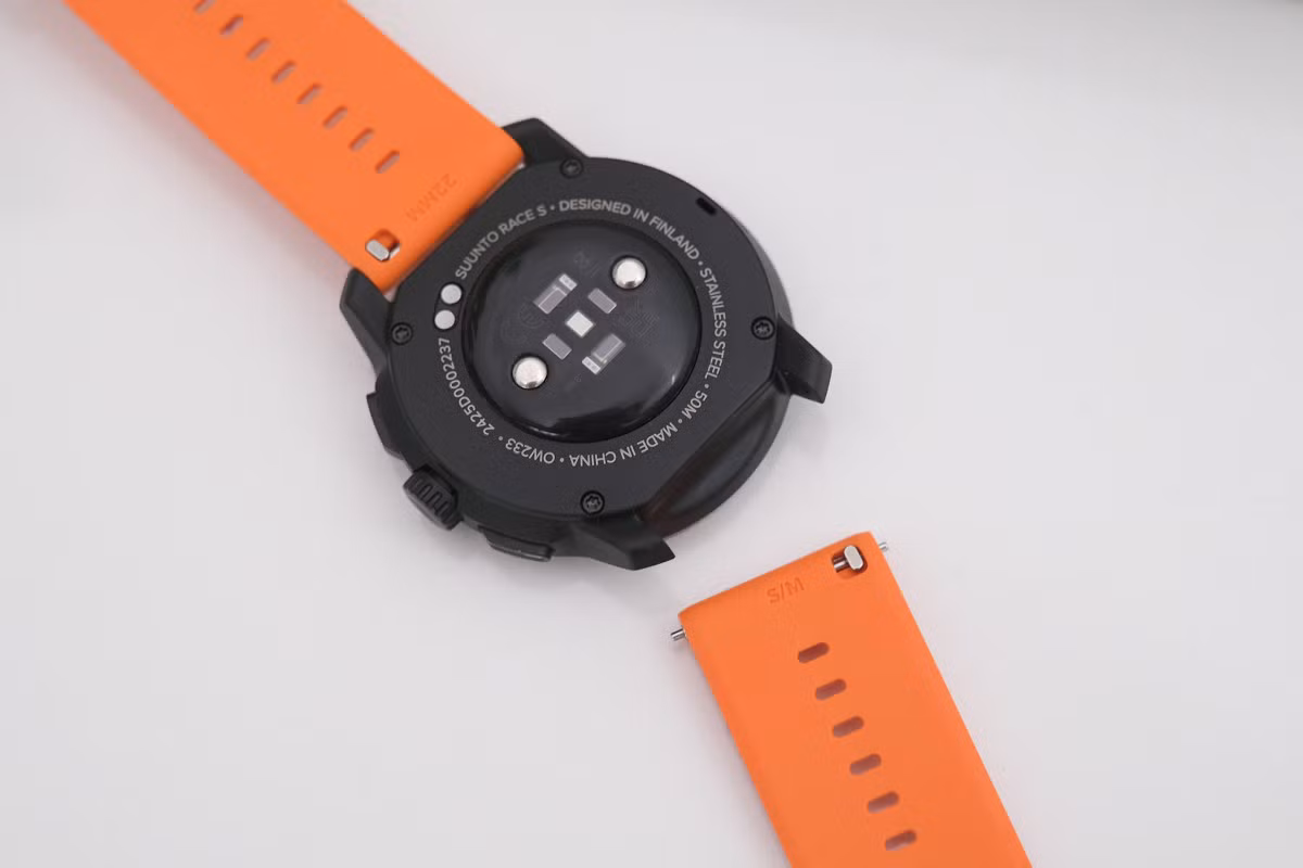 Suunto Race S - đồng hồ thể thao màn hình AMOLED ảnh 6
