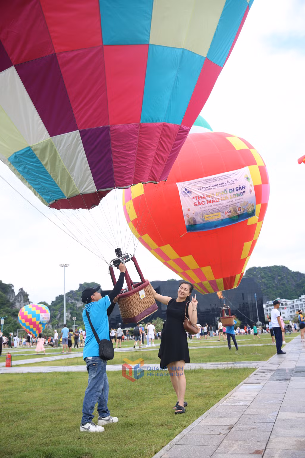 Khinh khí cầu rực rỡ trên bầu trời Hạ Long ảnh 7