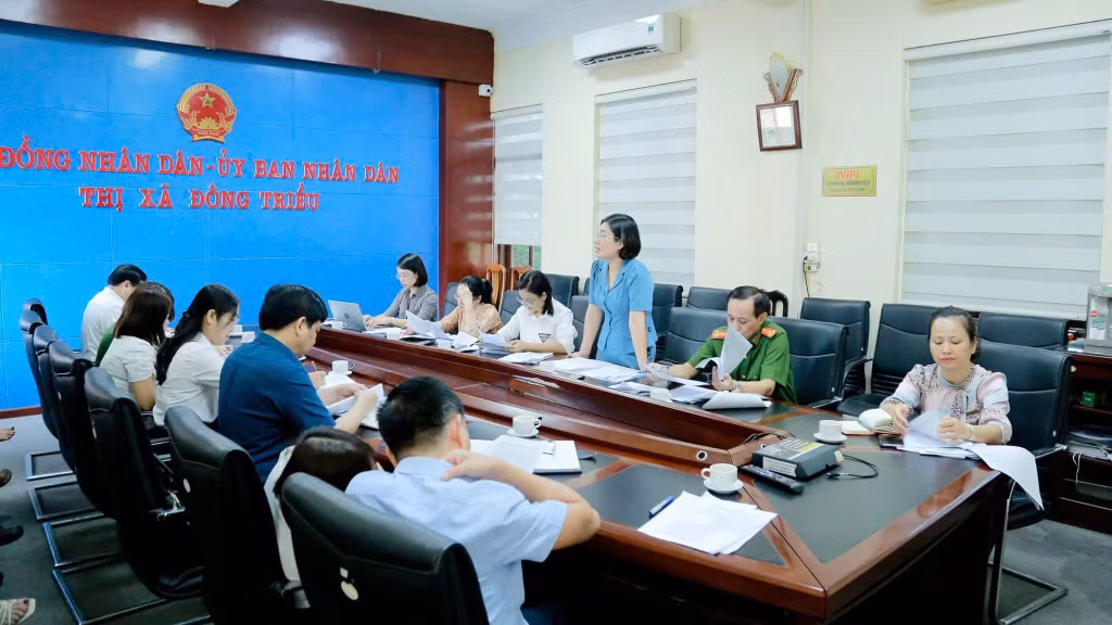Hội LHPN tỉnh chủ trì giám sát việc thực hiện chủ trương, chính sách, pháp luật của Đảng, Nhà nước về bình đẳng giới trong lĩnh vực gia đình và phòng, chống bạo lực gia đình trên địa bàn TX Đông Triều.