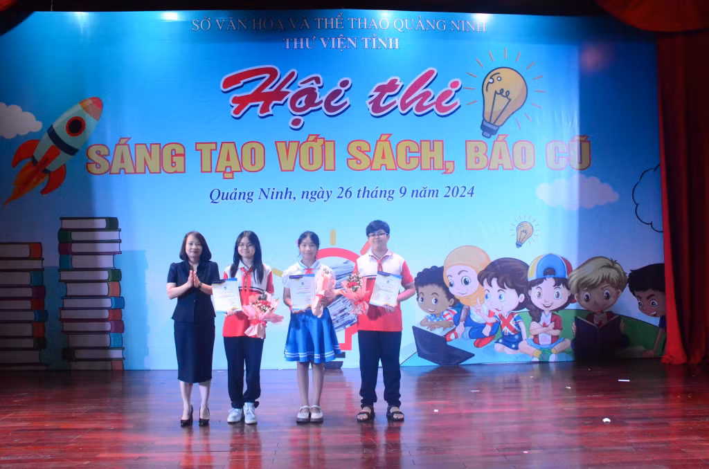 Giải nhất thuộc về thí sinh Nguyễn Phương Uyên, Trường TH Đông Xá (huyện Vân Đồn) với mô hình tàu đánh bắt hải sản vượt bão Yagi.