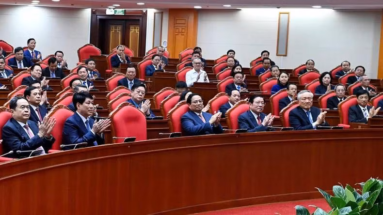 Lãnh đạo Đảng, Nhà nước và các đại biểu dự Hội nghị. (Ảnh: ĐĂNG KHOA)