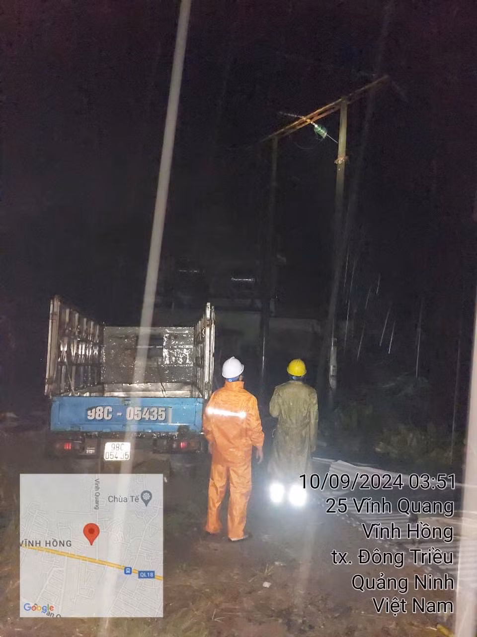 Điện lực TX Đông Triều trắng đêm khôi phục lưới điện.