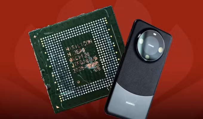 Chip Kirin 9000S bên trong mẫu Mate 60 Pro. Ảnh: TechInsights/FT