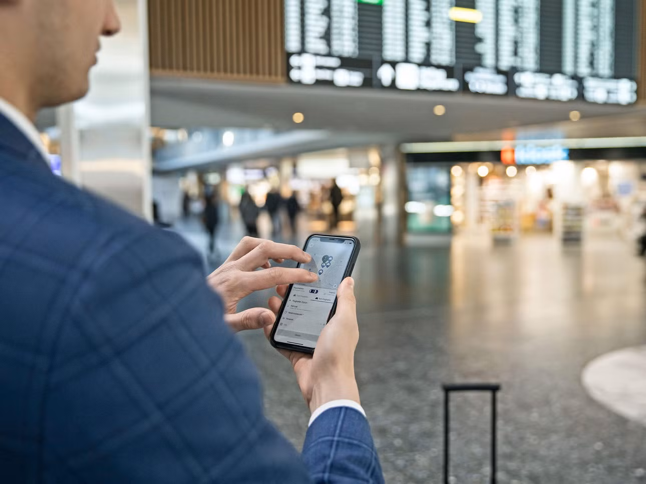 Tội phạm mạng tăng cường tấn công qua mạng Wi-Fi giả mạo tại các địa điểm công cộng như sân bay. Ảnh: flughafen-zuerich