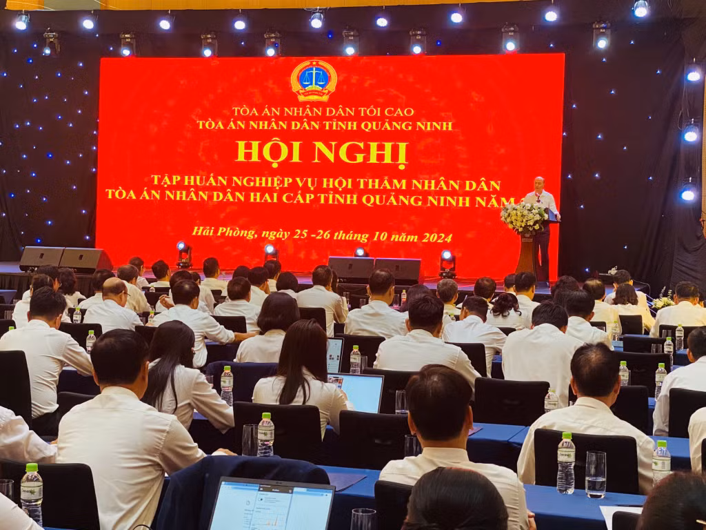 Quang cảnh hội nghị.