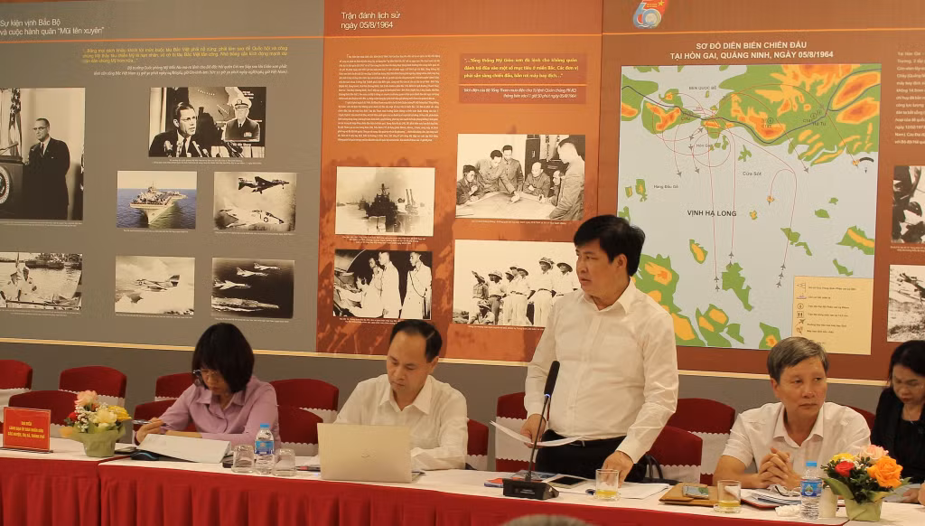 Lãnh đạo các sở, ngành, địa phương phát biểu ý kiến tại hội nghị.