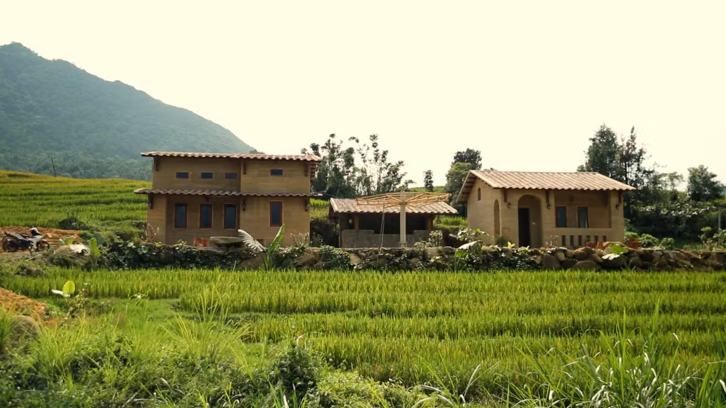 2 căn homestay trình tường của gia đình anh Dường Phúc Thím tại thôn Khe Tiền đã được hoàn thiện và sẵn sàng đón khách.