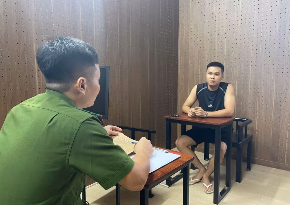 Nam thanh niên trộm cắp xe của bạn gái bị bắt giữ. Ảnh: Công an Thanh Hóa