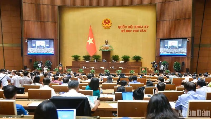 Quang cảnh phiên thảo luận ở hội trường ngày 23/10. (Ảnh: DUY LINH)